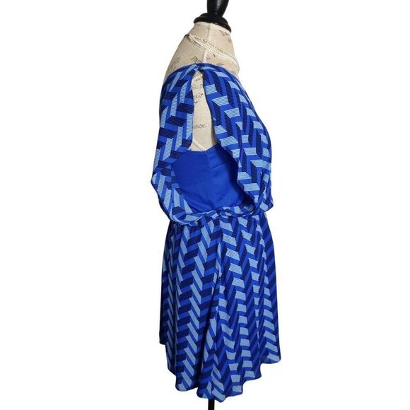 Candies Blue Chevron Mini Dress M Y2k Butterfly Open Back Detail Coquette Casual - Picture 3 of 6